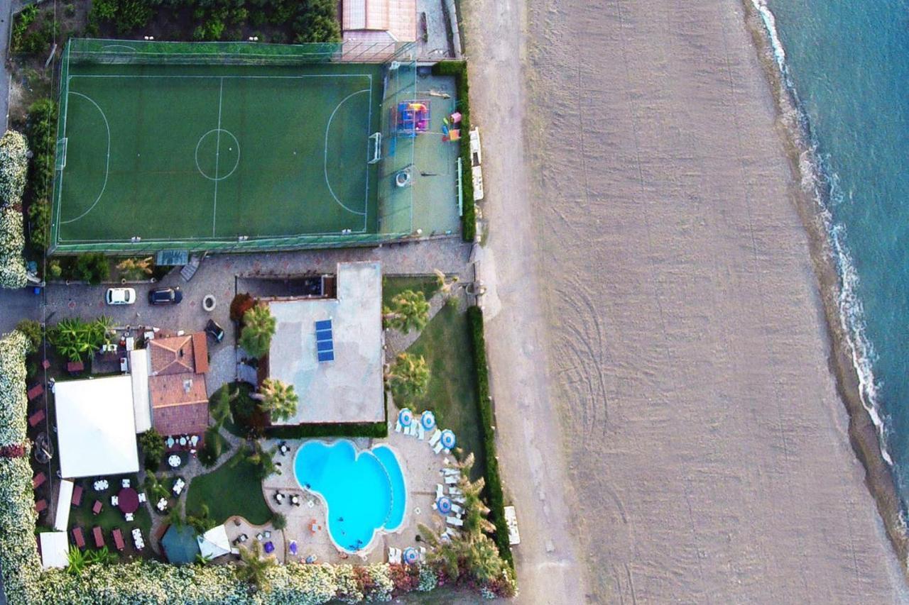 Il Geranio - Resort & Suites Акуедолчи Екстериор снимка