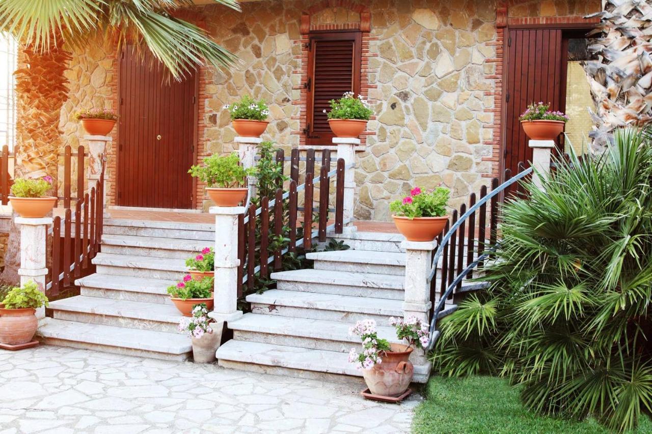 Il Geranio - Resort & Suites Акуедолчи Екстериор снимка