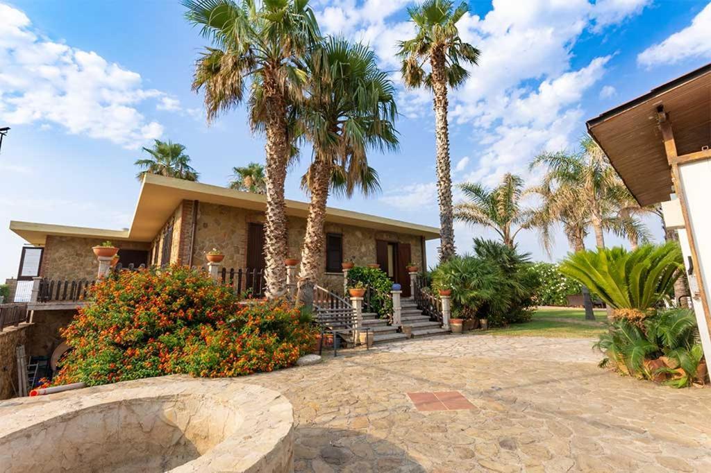 Il Geranio - Resort & Suites Акуедолчи Екстериор снимка